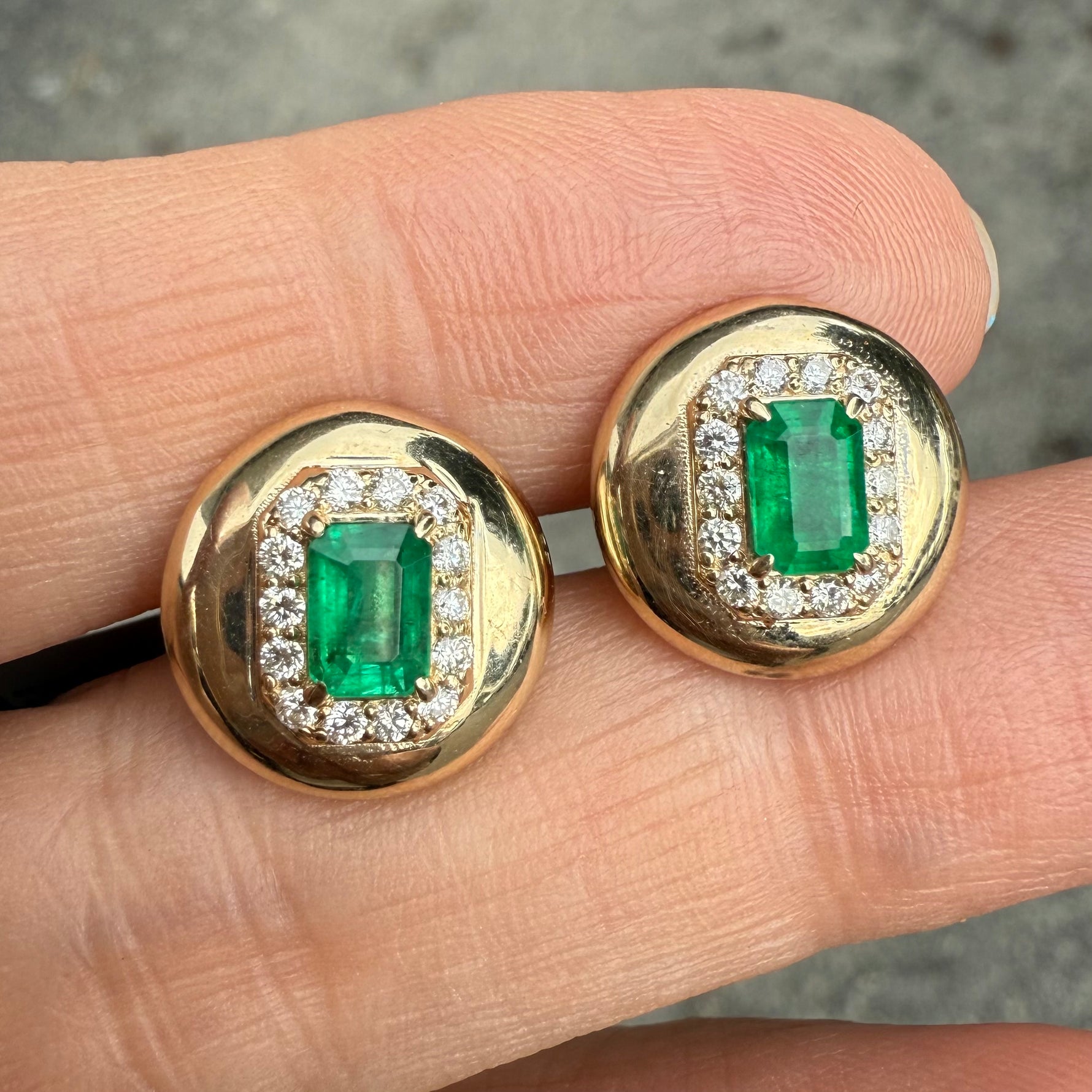 Emerald and diamond cluster earrings in 14K yellow gold, push back design by Santayana Jewelers Miami