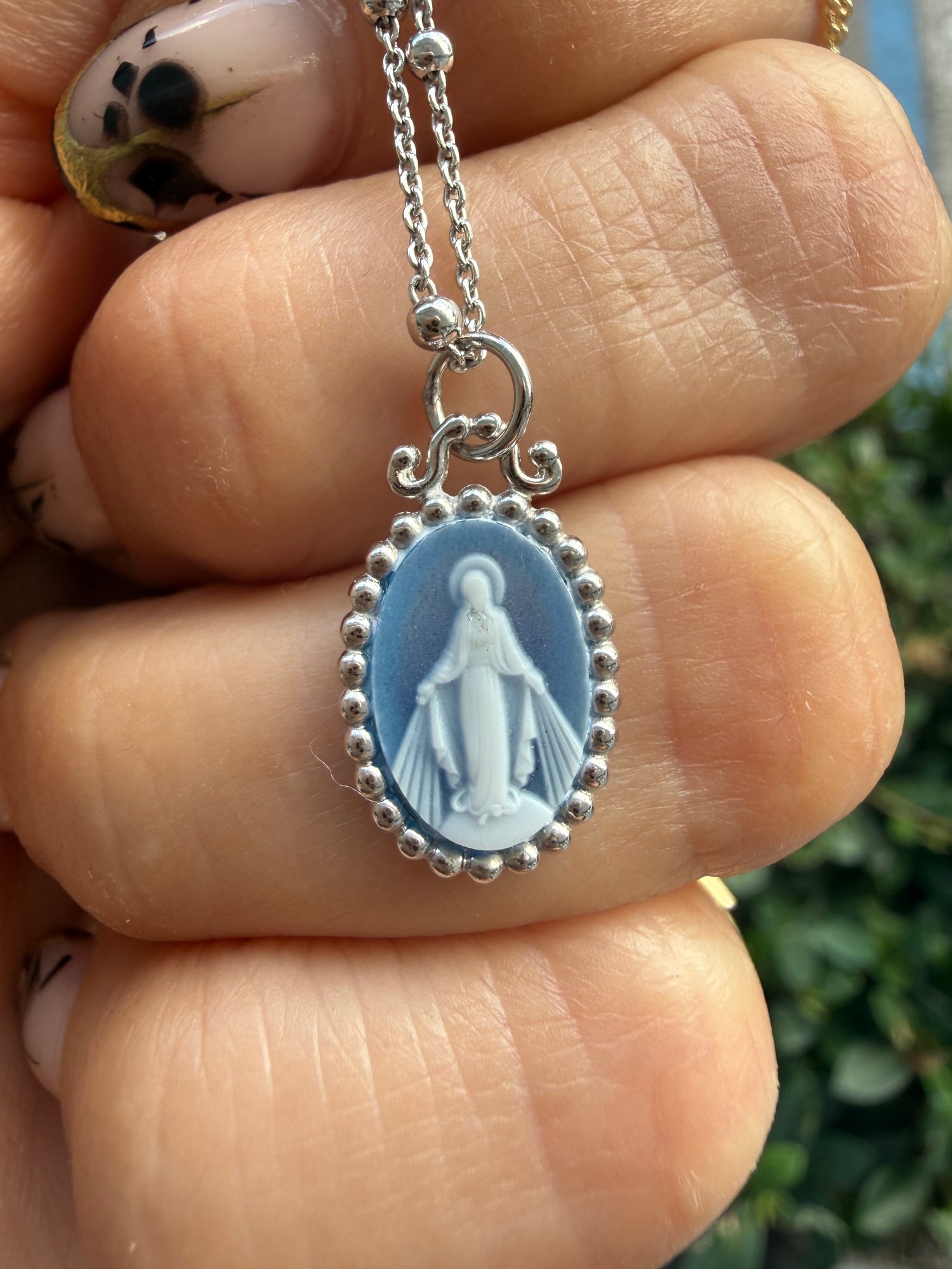 Virgencita Milagrosa Necklace Agate Silver