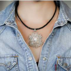 Silver Abanico Pendant