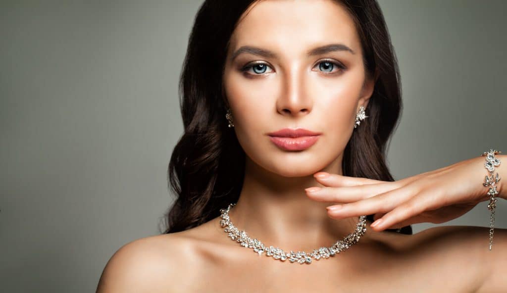 What Jewelry Goes Good With Your Skin Tone